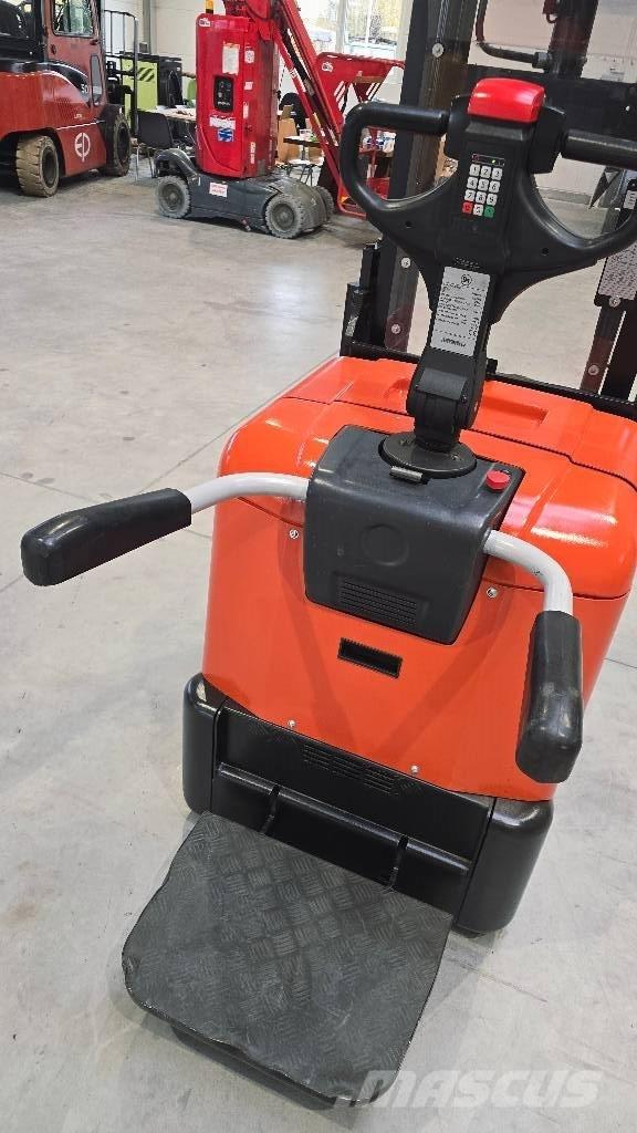 BT SPE 200 D Apiladores eléctricos
