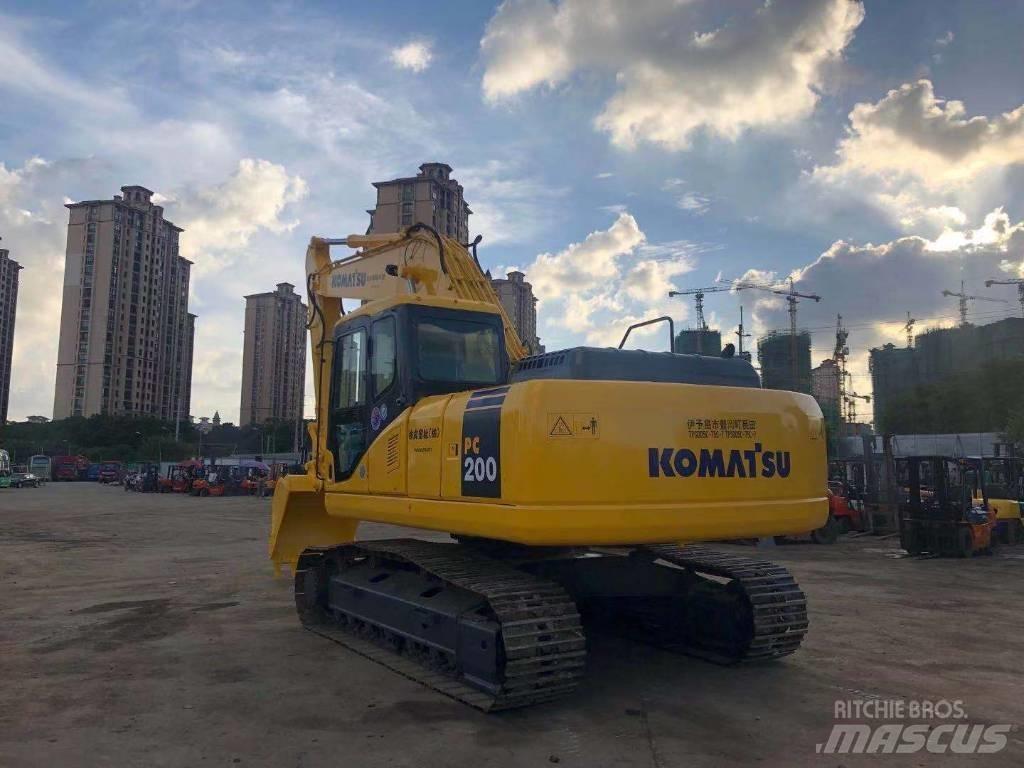 Komatsu PC 200-7 Excavadoras de cadenas