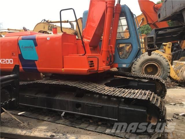Hitachi EX 200 Excavadoras de cadenas