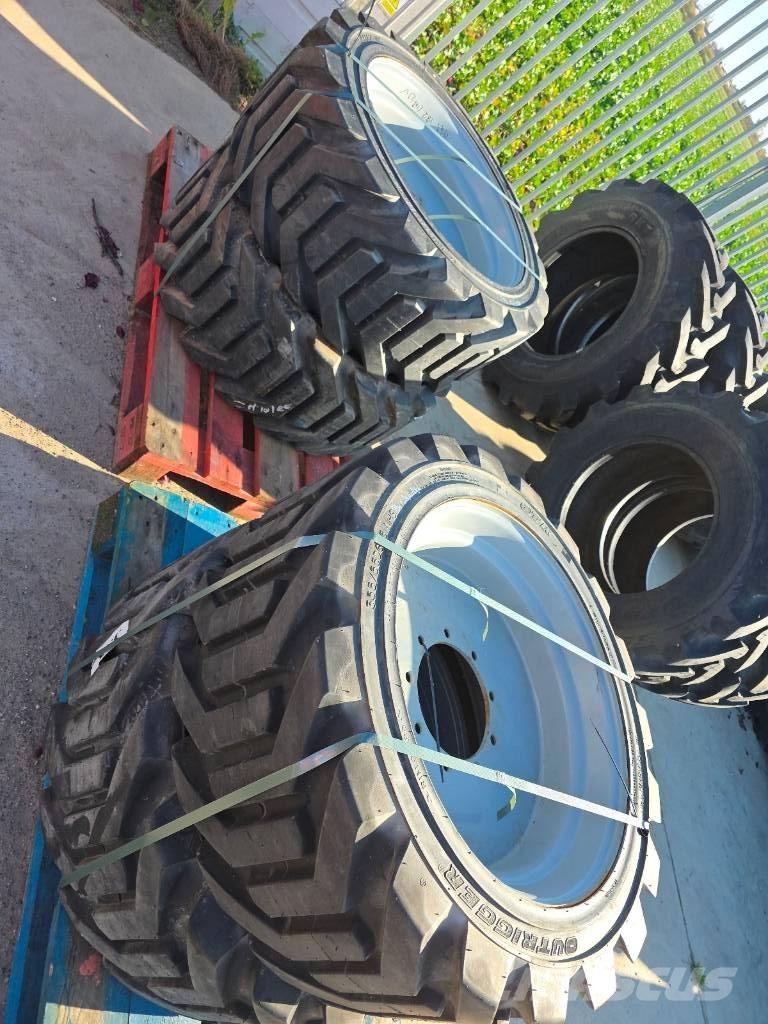 Genie Z 60/34 J Neumáticos, ruedas y llantas