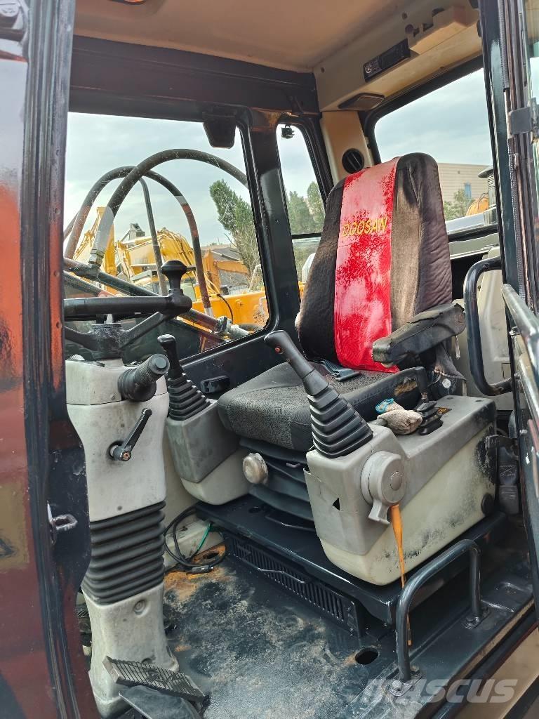 Hyundai r210w-9 Excavadoras de ruedas