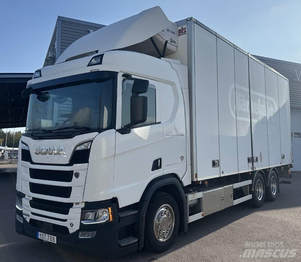 Scania R520B6X2NB Camiones caja cerrada