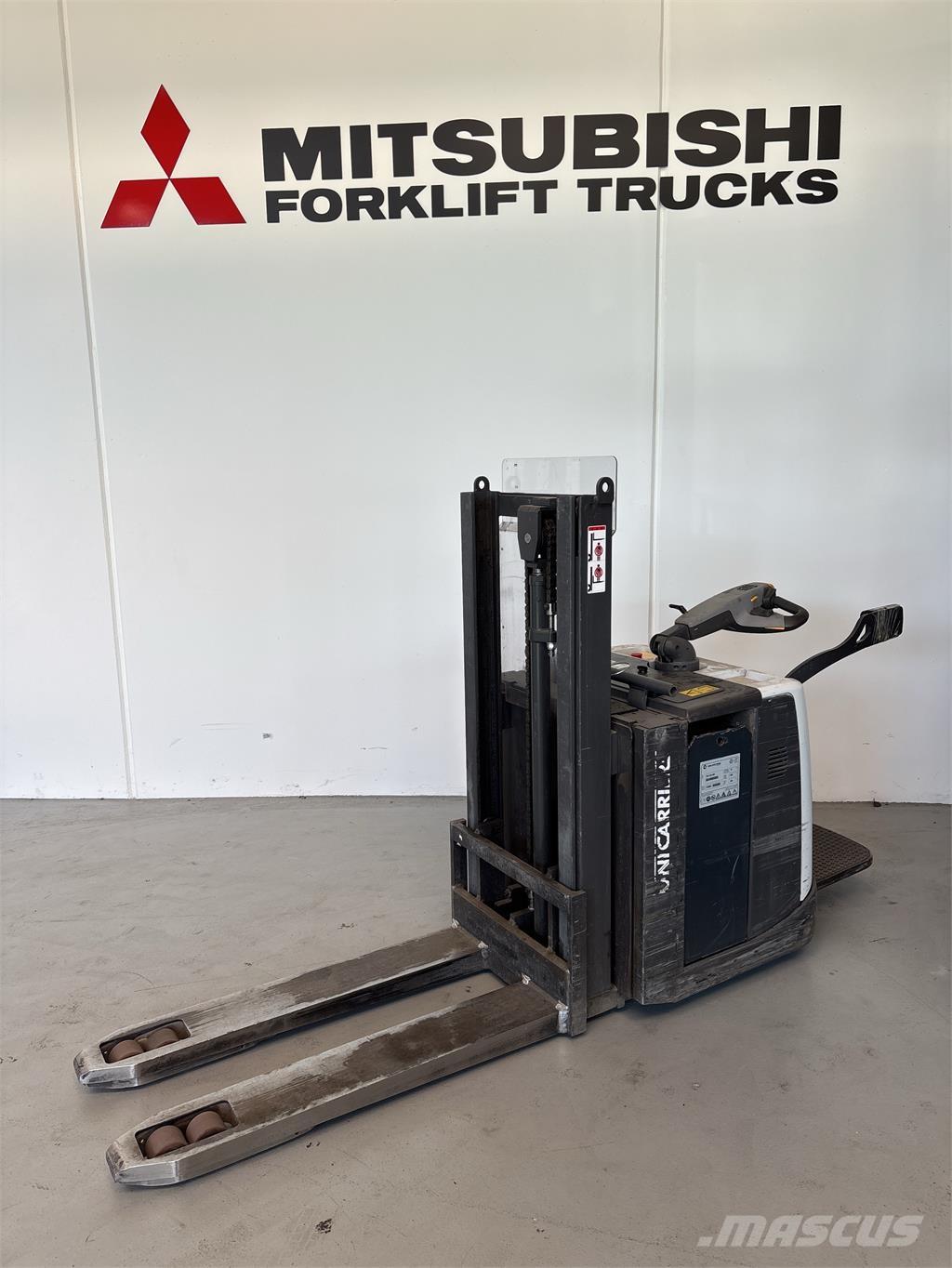 UniCarriers PDP200 Apiladores eléctricos autopropulsados