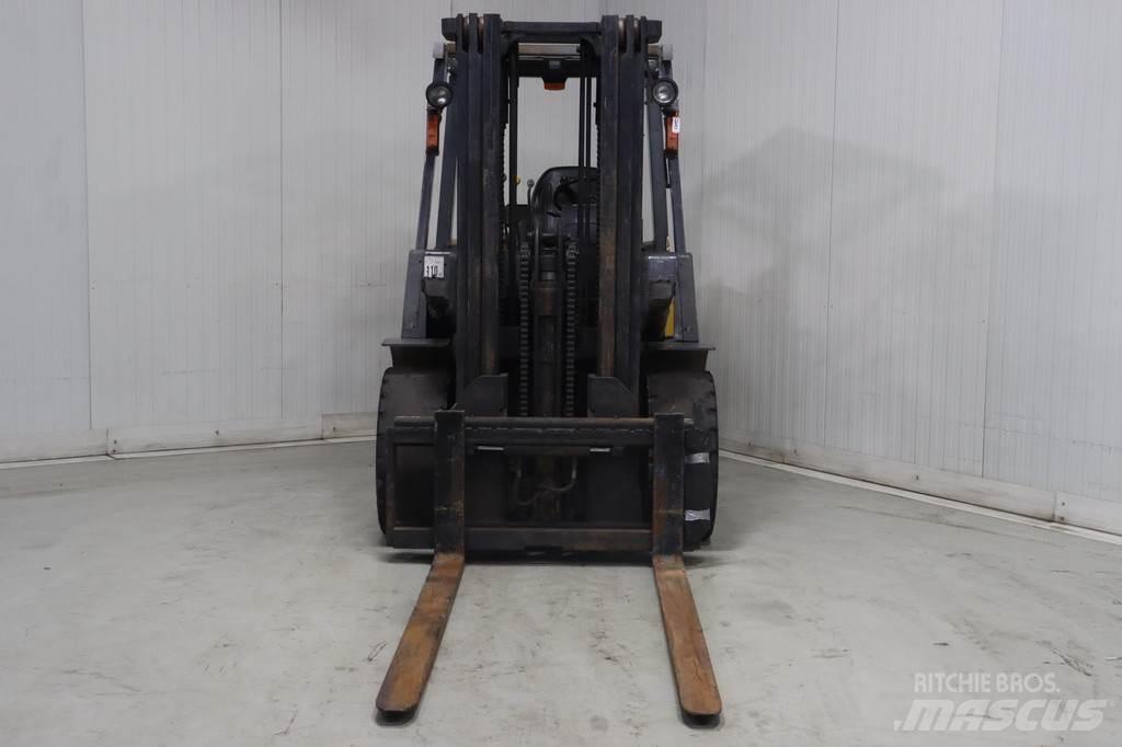 TCM FD40T2 Carretillas diesel