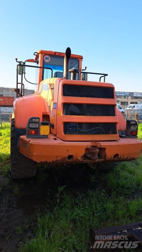 Hitachi W190 Cargadoras sobre ruedas