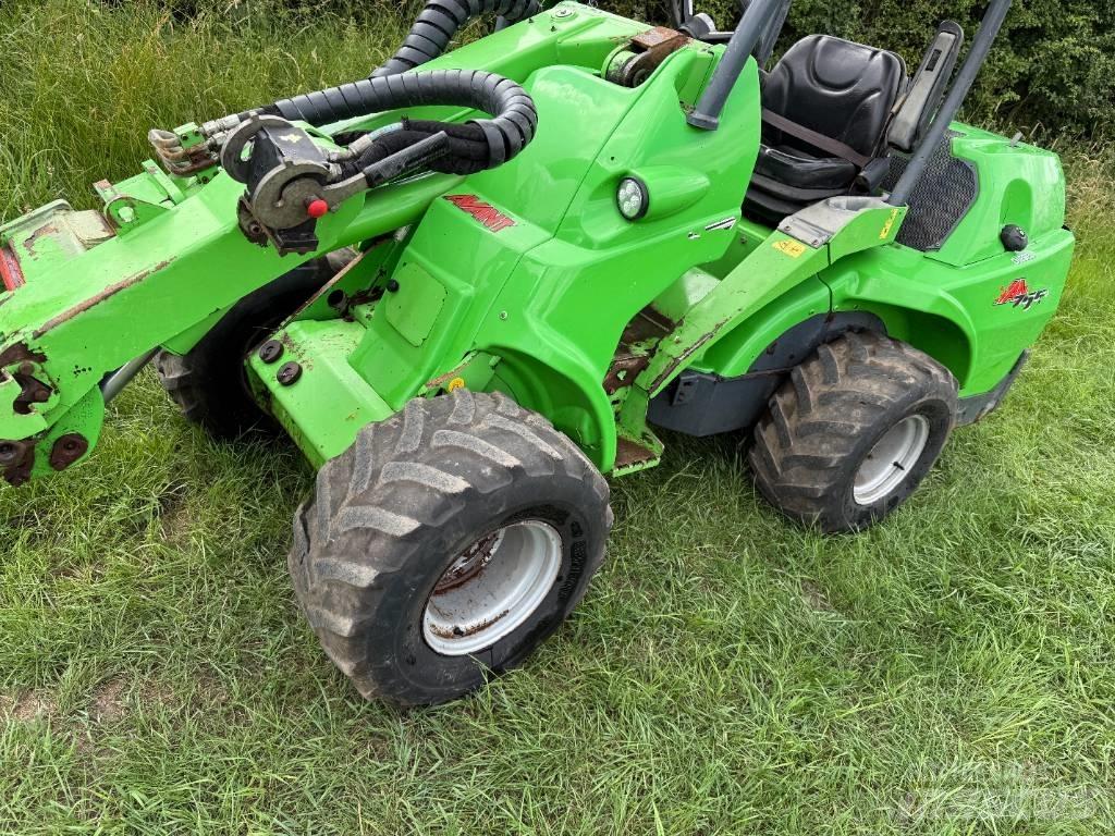 Avant 755 i Palas cargadoras
