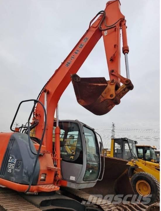 Hitachi ZX 135 US Excavadoras de cadenas