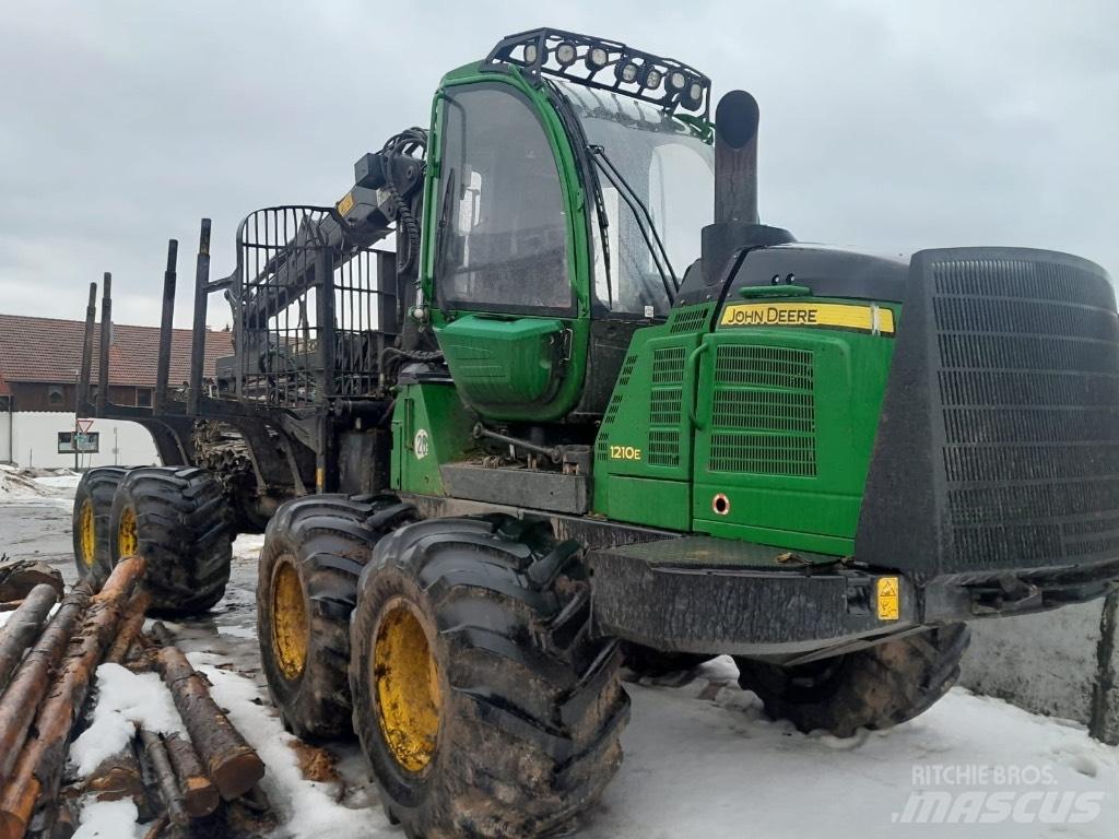 John Deere 1210 E Autocargadoras