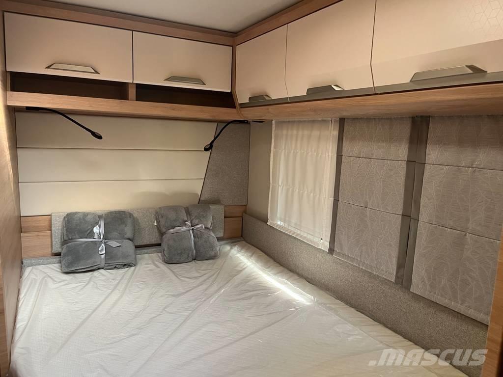 Knaus Südwind Autocaravanas y caravanas