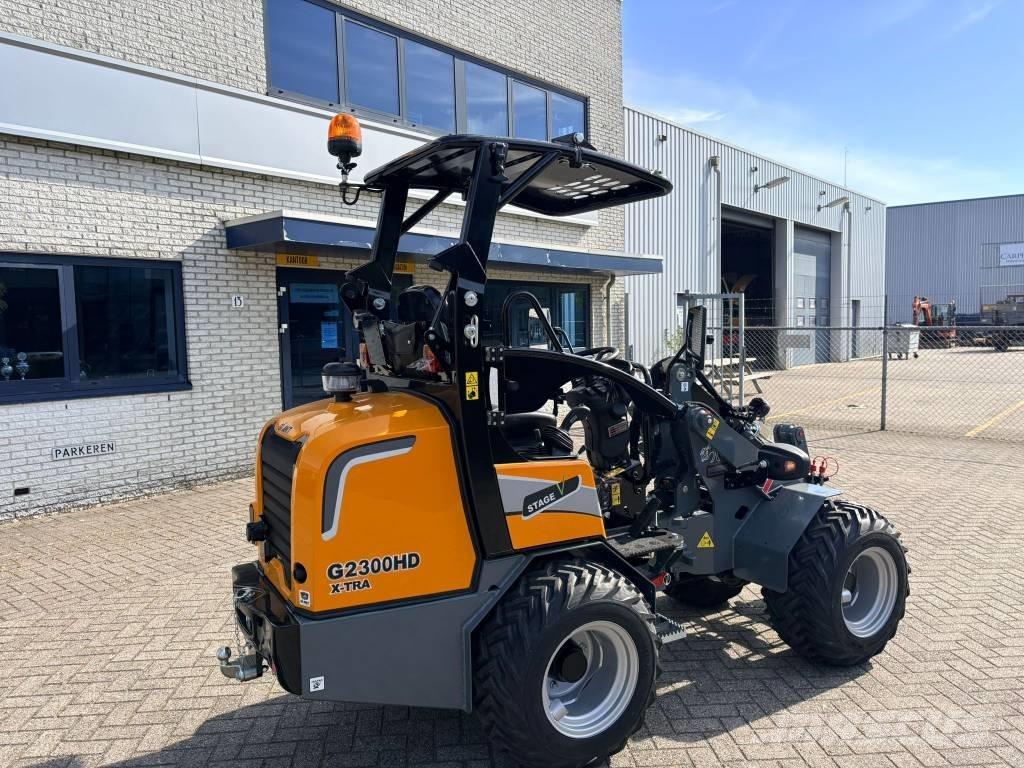 Giant G2300HD Xtra Palas cargadoras