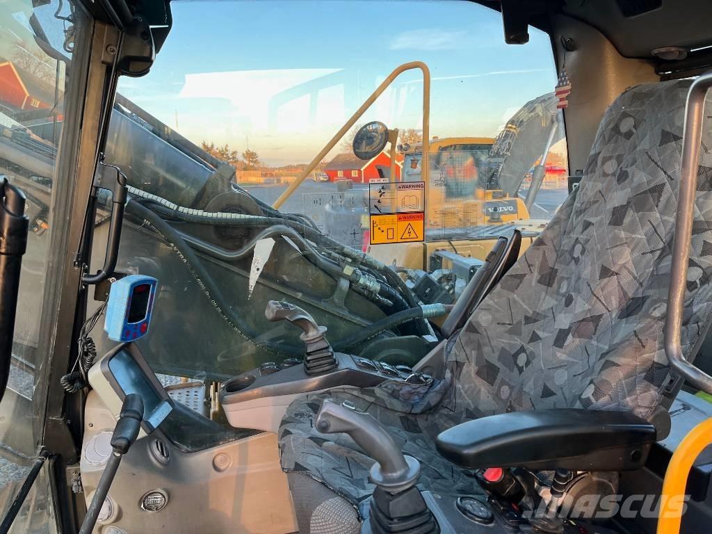 Volvo EC 160 C L Excavadoras de cadenas