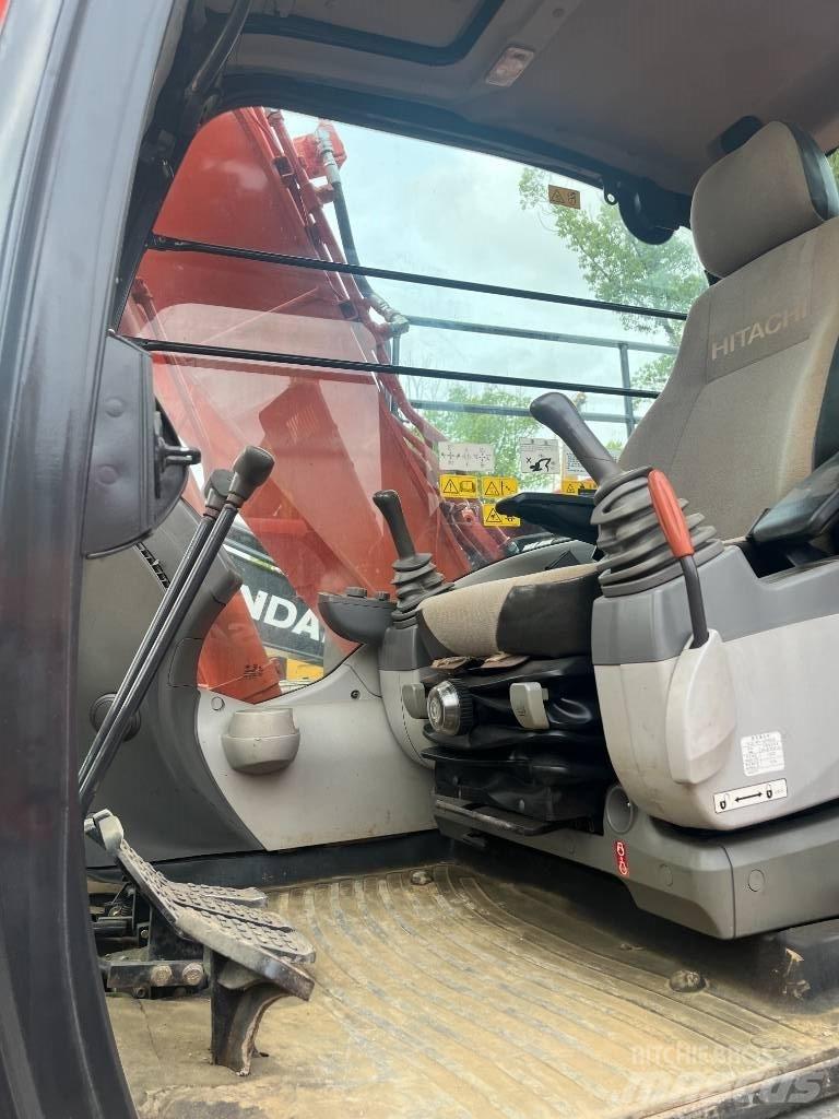 Hitachi 130 Excavadoras de cadenas