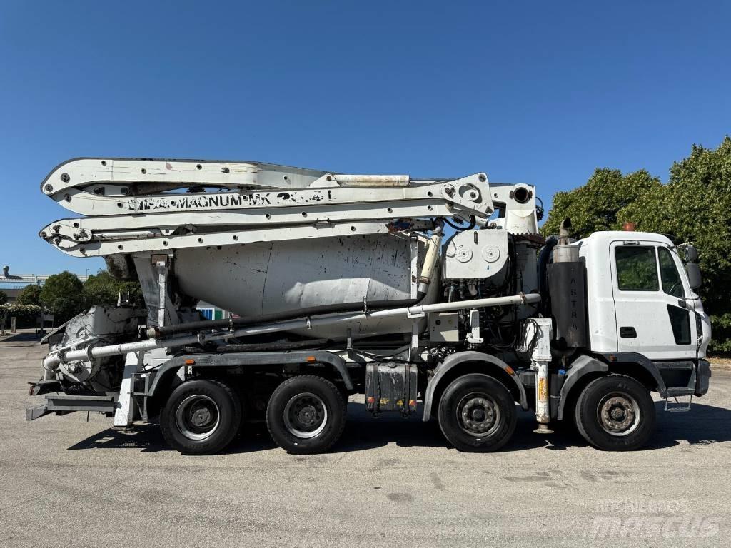 Astra Betonpompa Camiones hormigonera