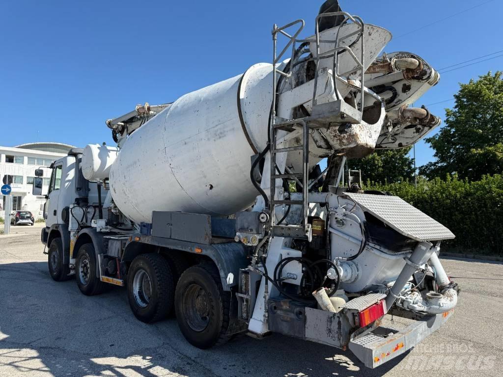 Astra Betonpompa Camiones hormigonera
