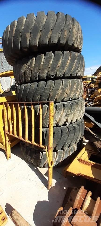 Goodyear 14.00-24 Neumáticos, ruedas y llantas