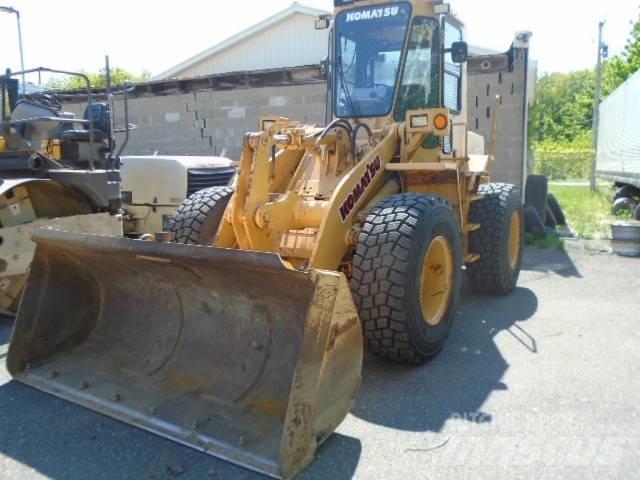 Komatsu WA 180-1 Cargadoras sobre ruedas