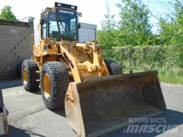 Komatsu WA 180-1 Cargadoras sobre ruedas