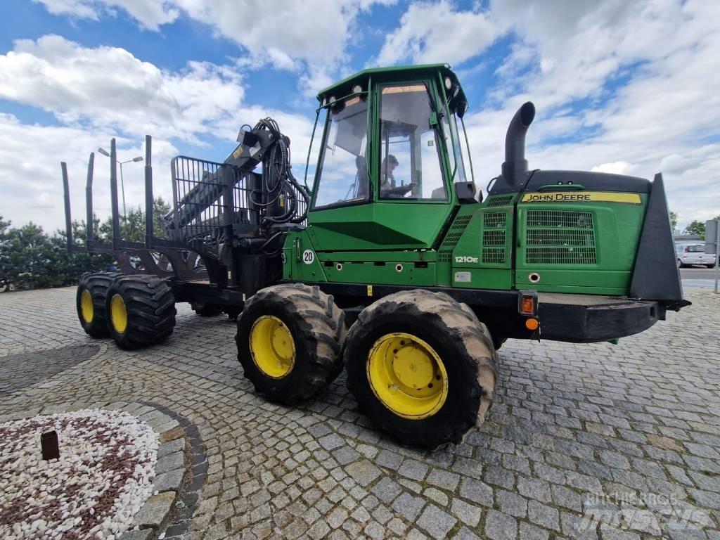 John Deere 1210 E Autocargadoras