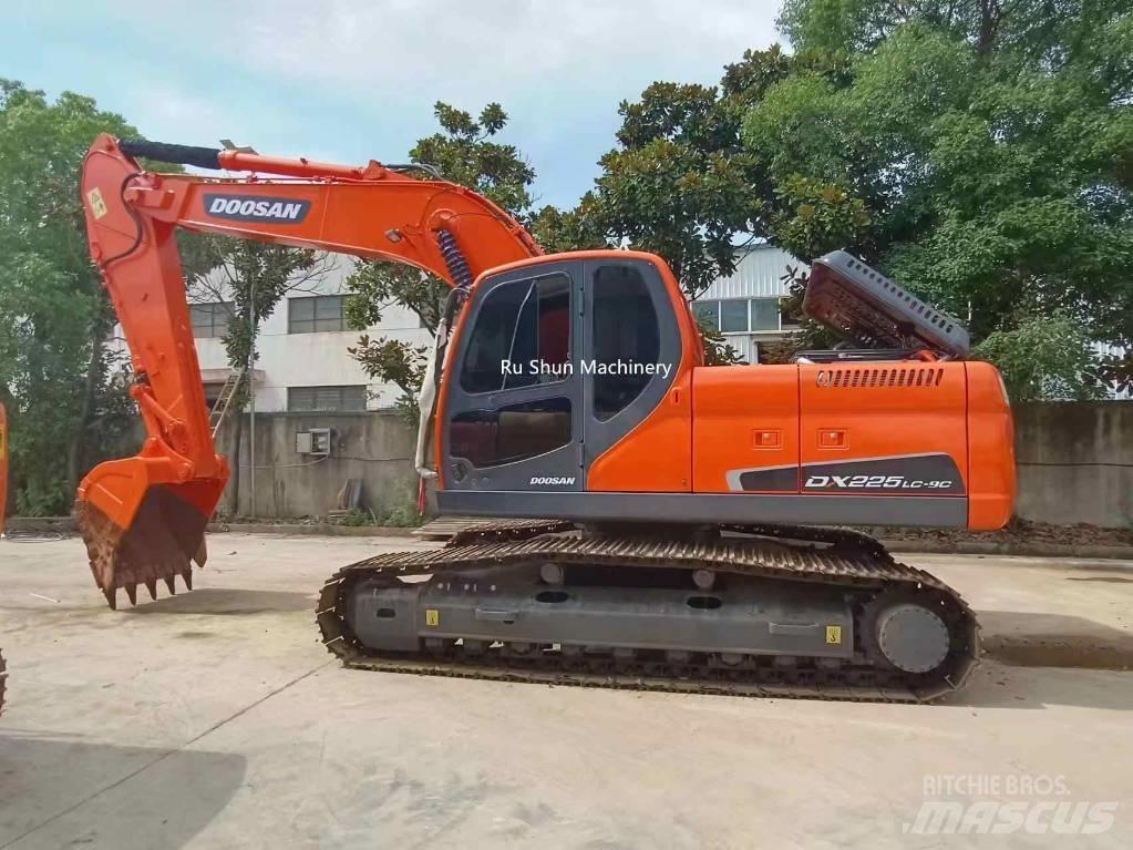 Doosan DX 225 LC Excavadoras de cadenas