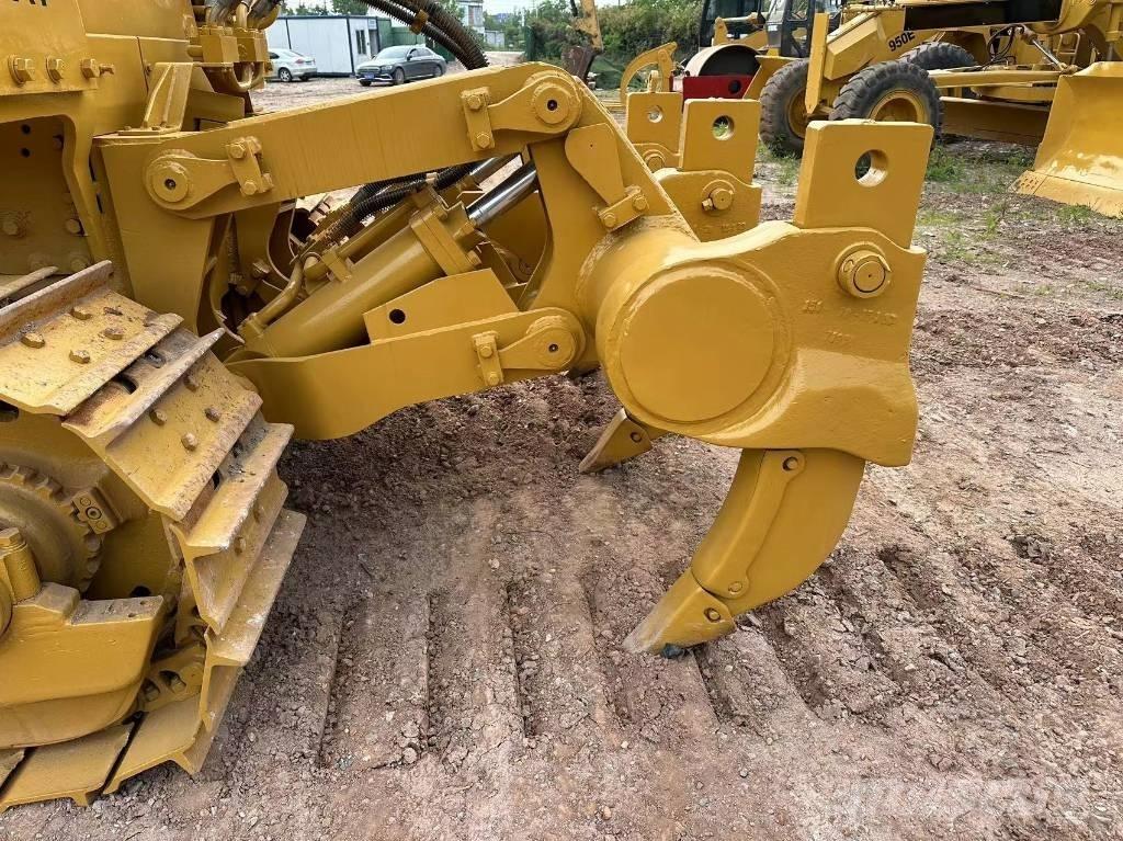 CAT D7G Buldozer sobre oruga