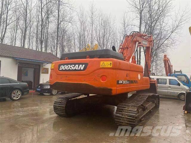Doosan DX300 Excavadoras de cadenas