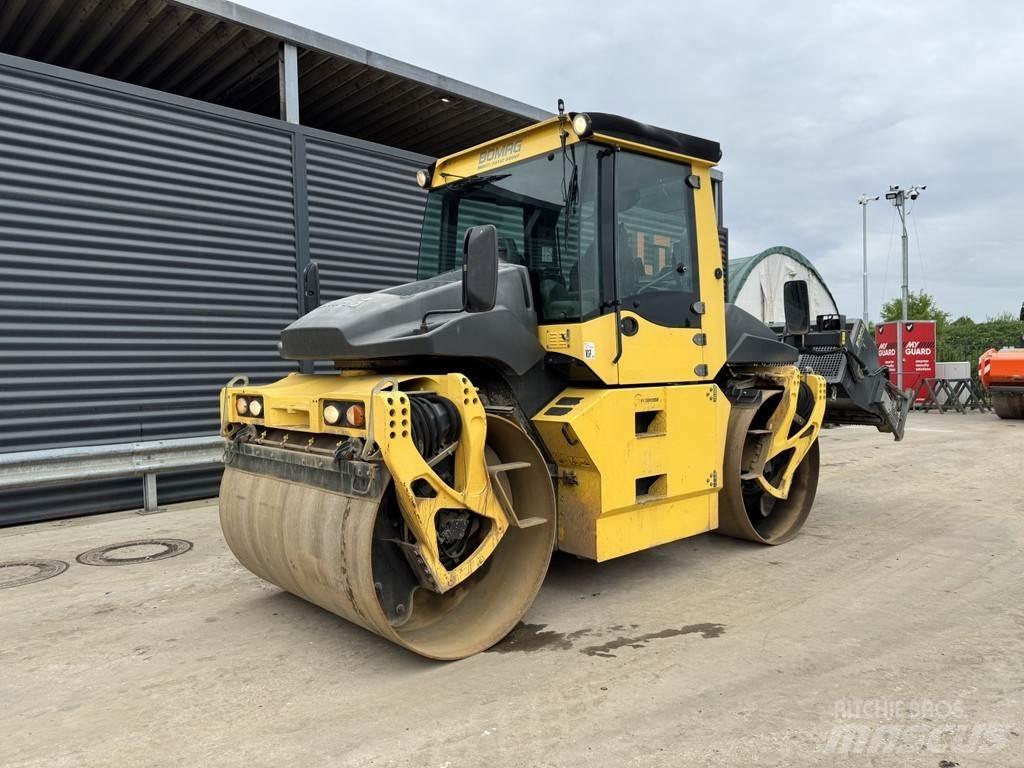 Bomag BW 174 AP-4V Rodillos de doble tambor