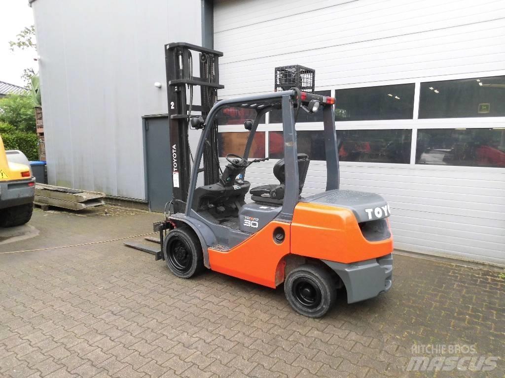 Toyota 02-8 FD 30 Carretillas diesel