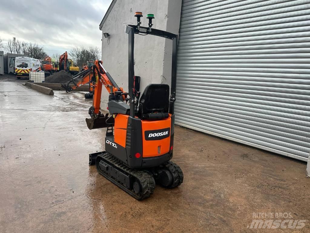 Doosan DX 10 Z Mini excavadoras < 7t