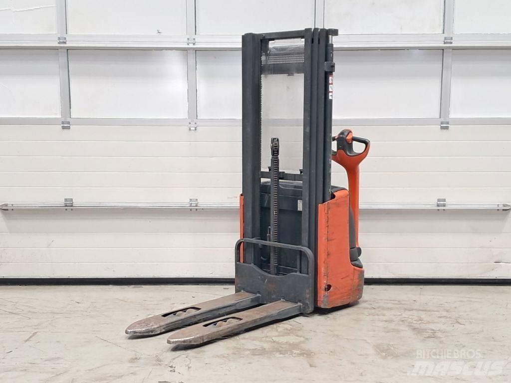 Linde L12 Apiladores eléctricos