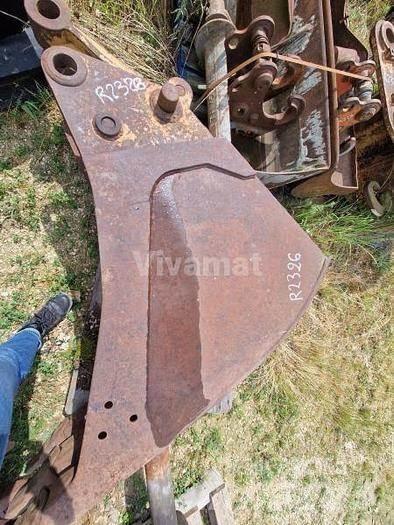 CASE 988 - Cucharones