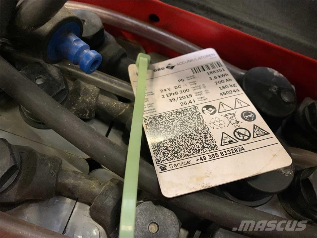 Linde L10B Apiladores eléctricos autopropulsados