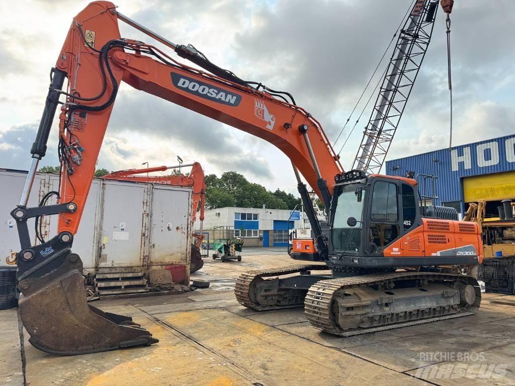 Doosan DX 300 LC-5 Excavadoras de cadenas