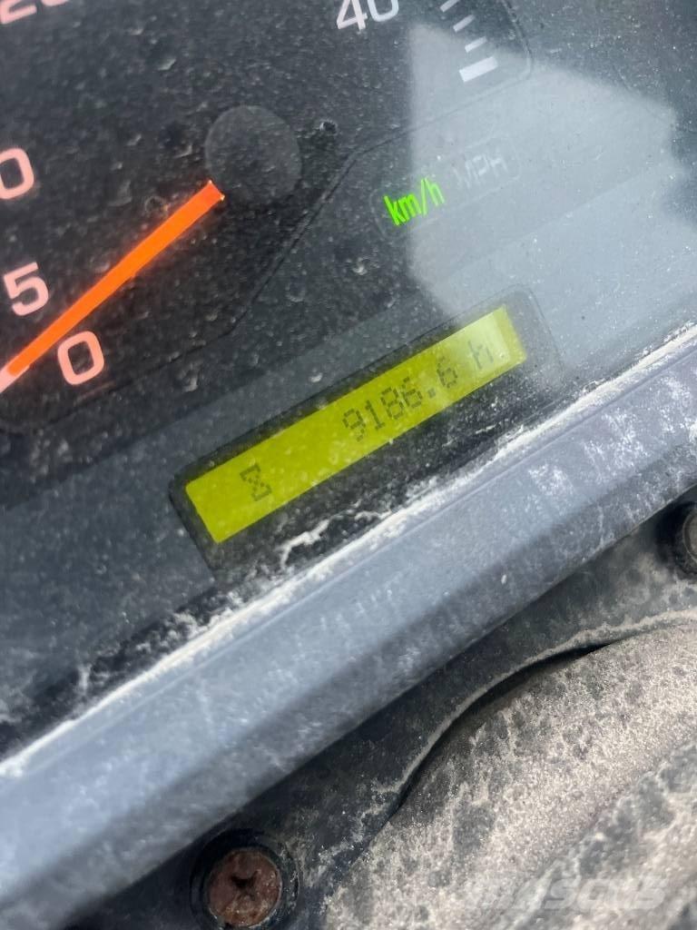 Komatsu WA 250 PZ-5 Cargadoras sobre ruedas