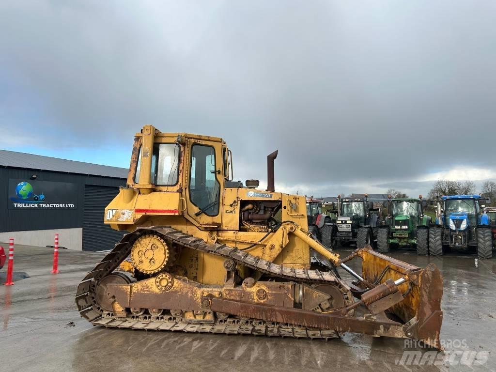CAT D 5 H Buldozer sobre oruga