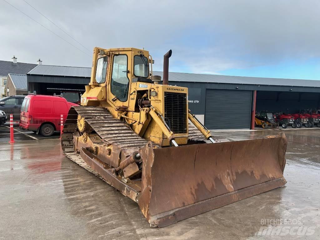 CAT D 5 H Buldozer sobre oruga