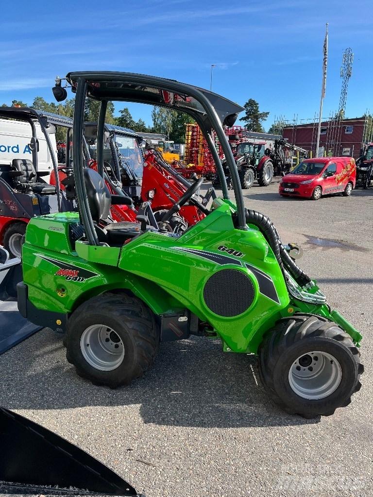 Avant 640i Steg 5 Minicargadoras