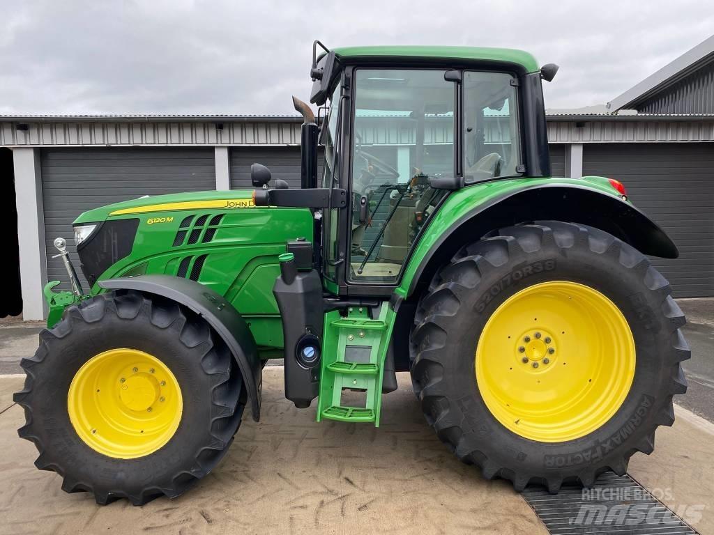 John Deere 6120 M Tractores