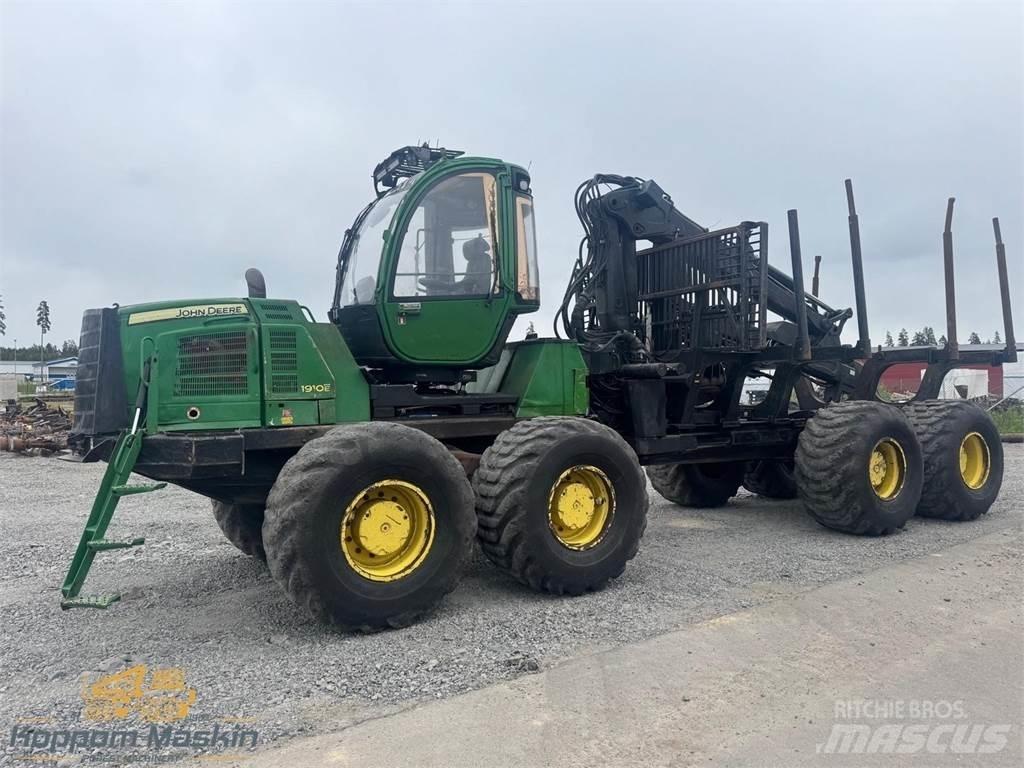 John Deere 1910E Autocargadoras
