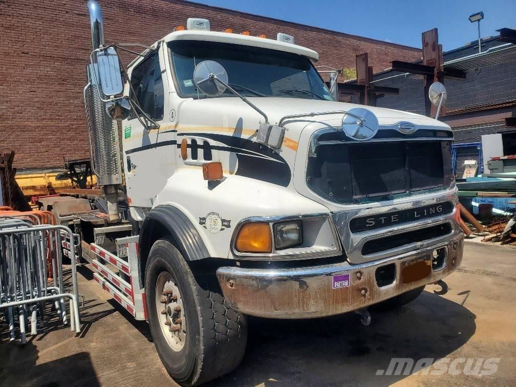 Sterling LT 9500 Camiones con gancho