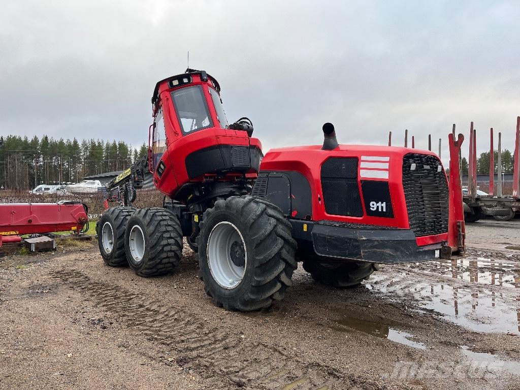 Komatsu 931 Cosechadoras