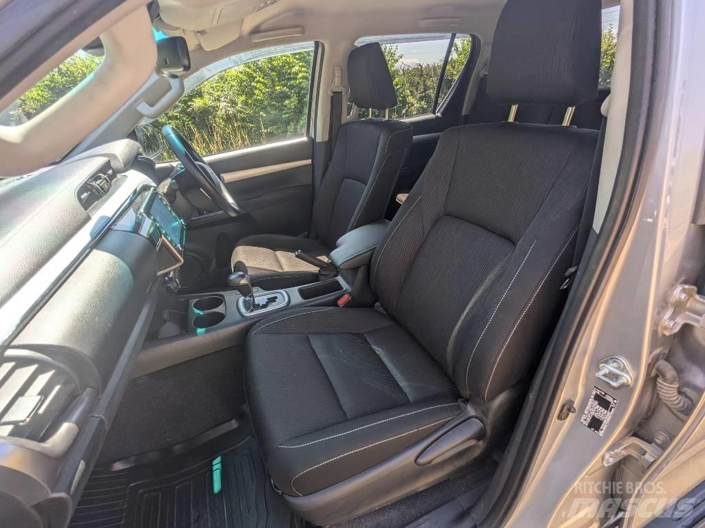 Toyota Hilux Furgonetas caja abierta