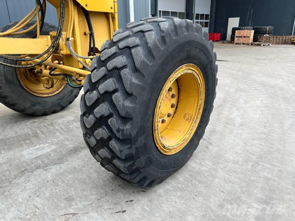 CAT 140H Motoniveladoras