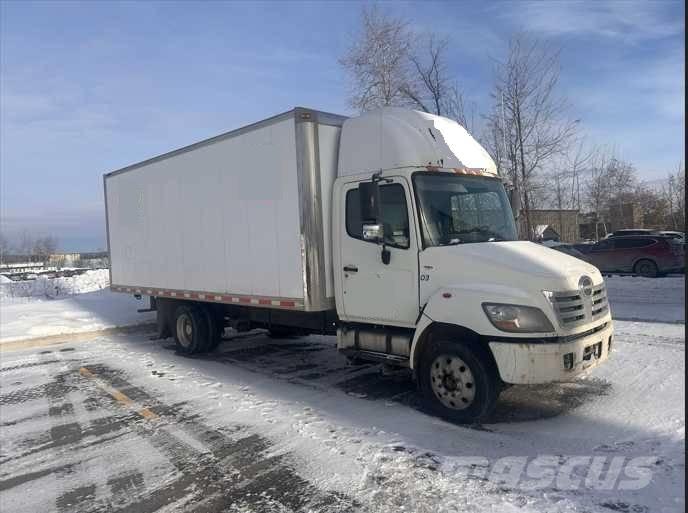 Hino 185 Camiones caja cerrada