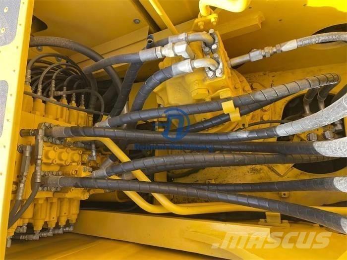 Komatsu PC 220-8 Excavadoras de cadenas