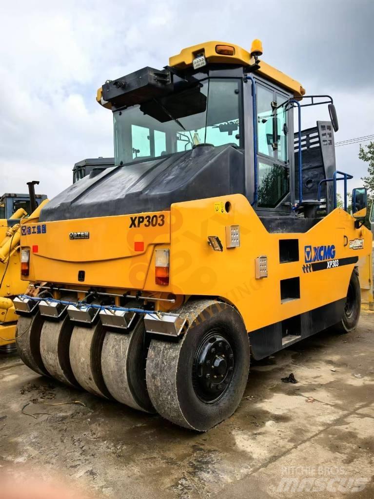 XCMG XP 303 Rodillos combinados