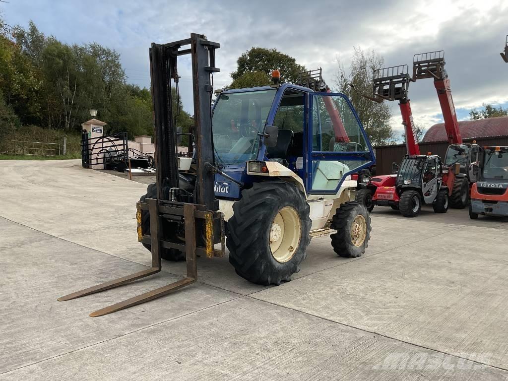 Manitou M 26.4 Carretillas elevadoras todo terreno