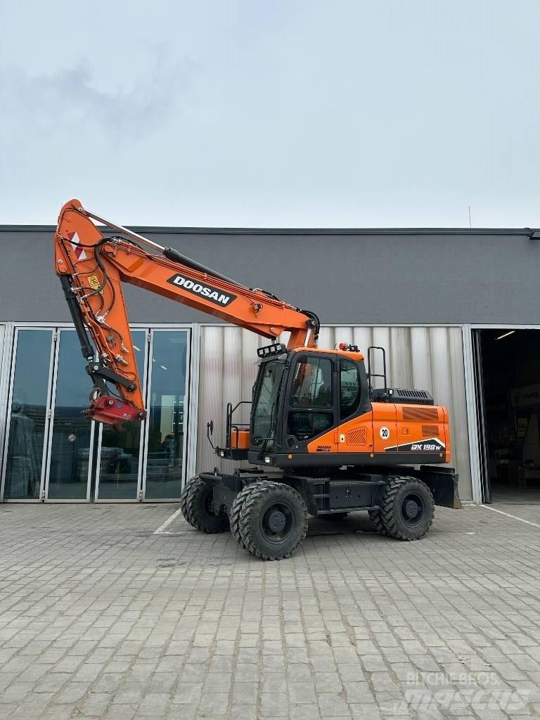 Doosan DX 190 W-7 Excavadoras de ruedas