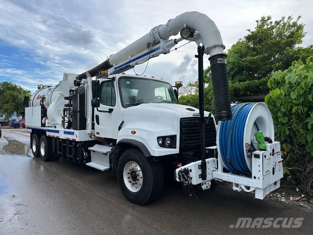 Freightliner 114 SD Camiones aspiradores/combi