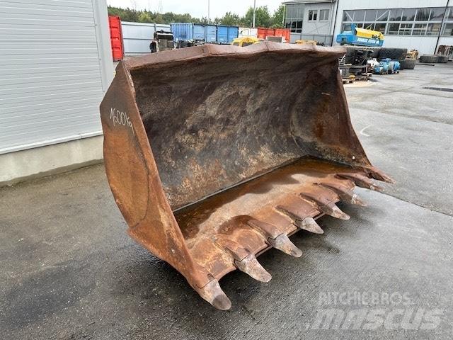 Liebherr LR 632 Cucharones