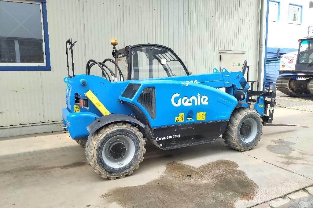 Genie GTH 2506 Carretillas telescópicas